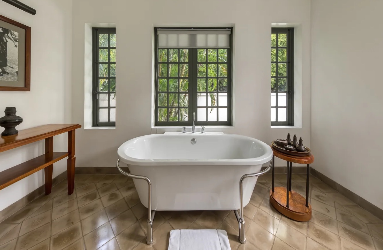 Bathroom Water Damage Cleanup in Daytona Beach, FL